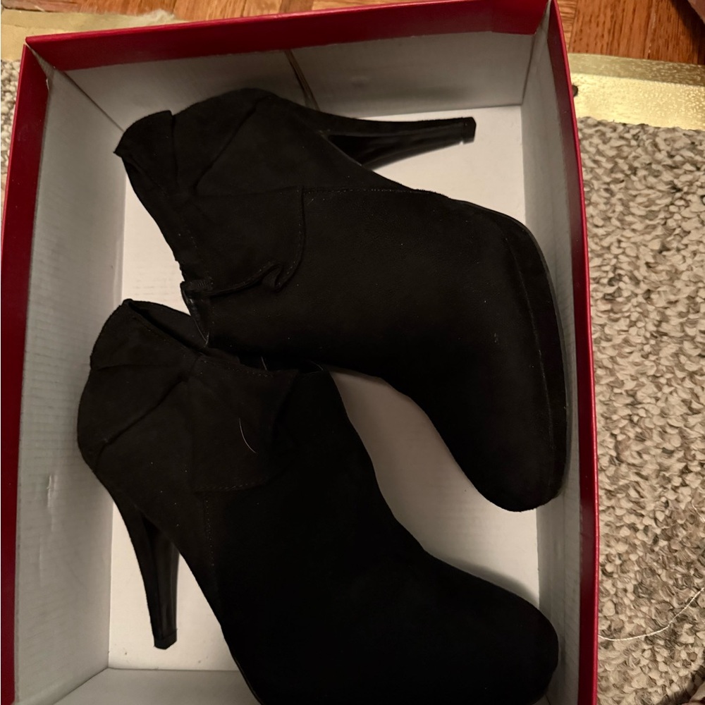 Elegant Black Women's Heeled Ankle Boots